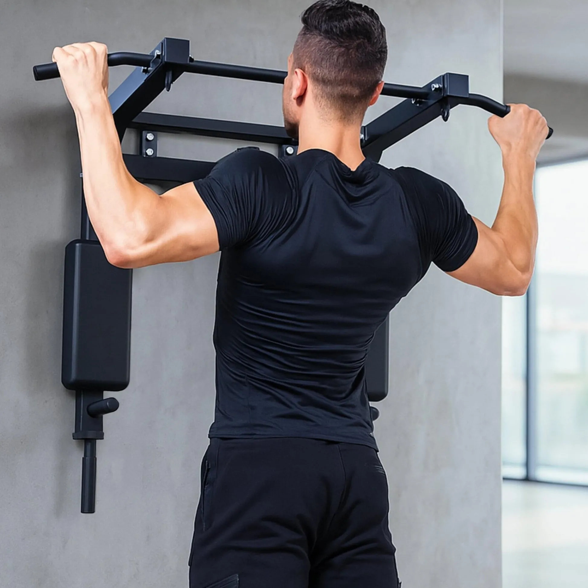 Gorilla Sports Klimmzugstange - 4in1 inkl, Dip Barren - Wandmontage Schwarz Outlet