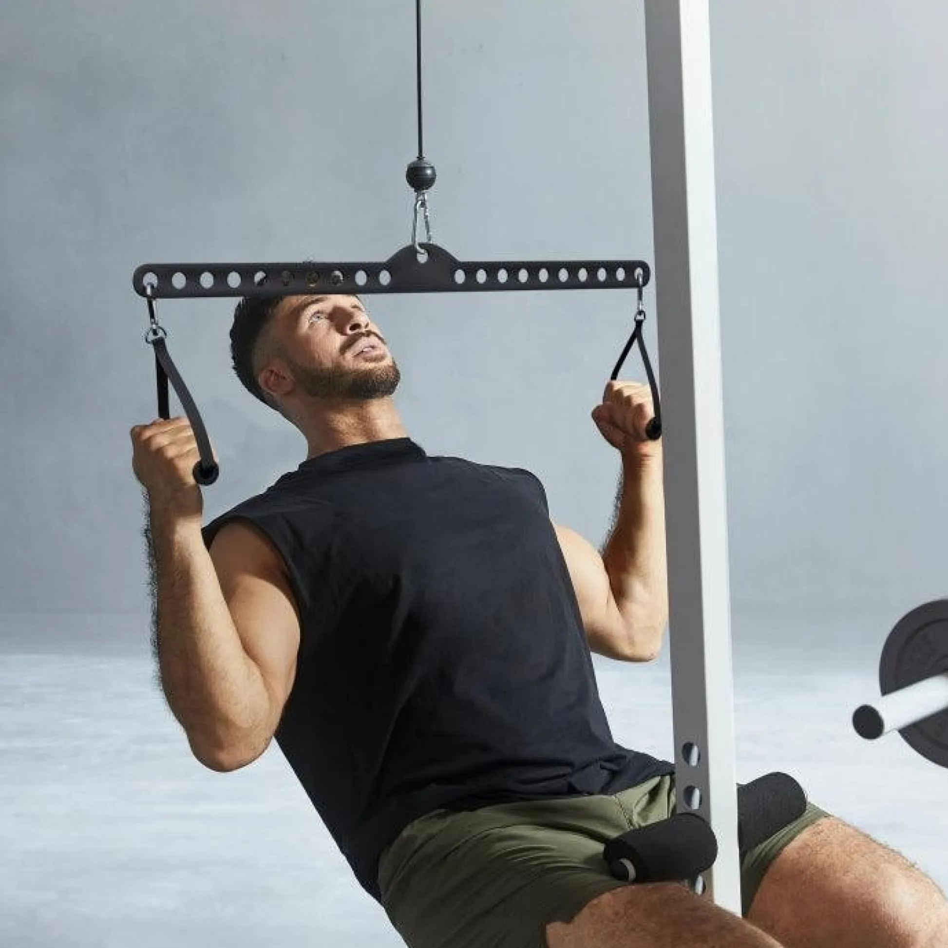 Gorilla Sports Latzugstange Multi Bar mit 2 Einhandgriffen Mattschwarz Clearance